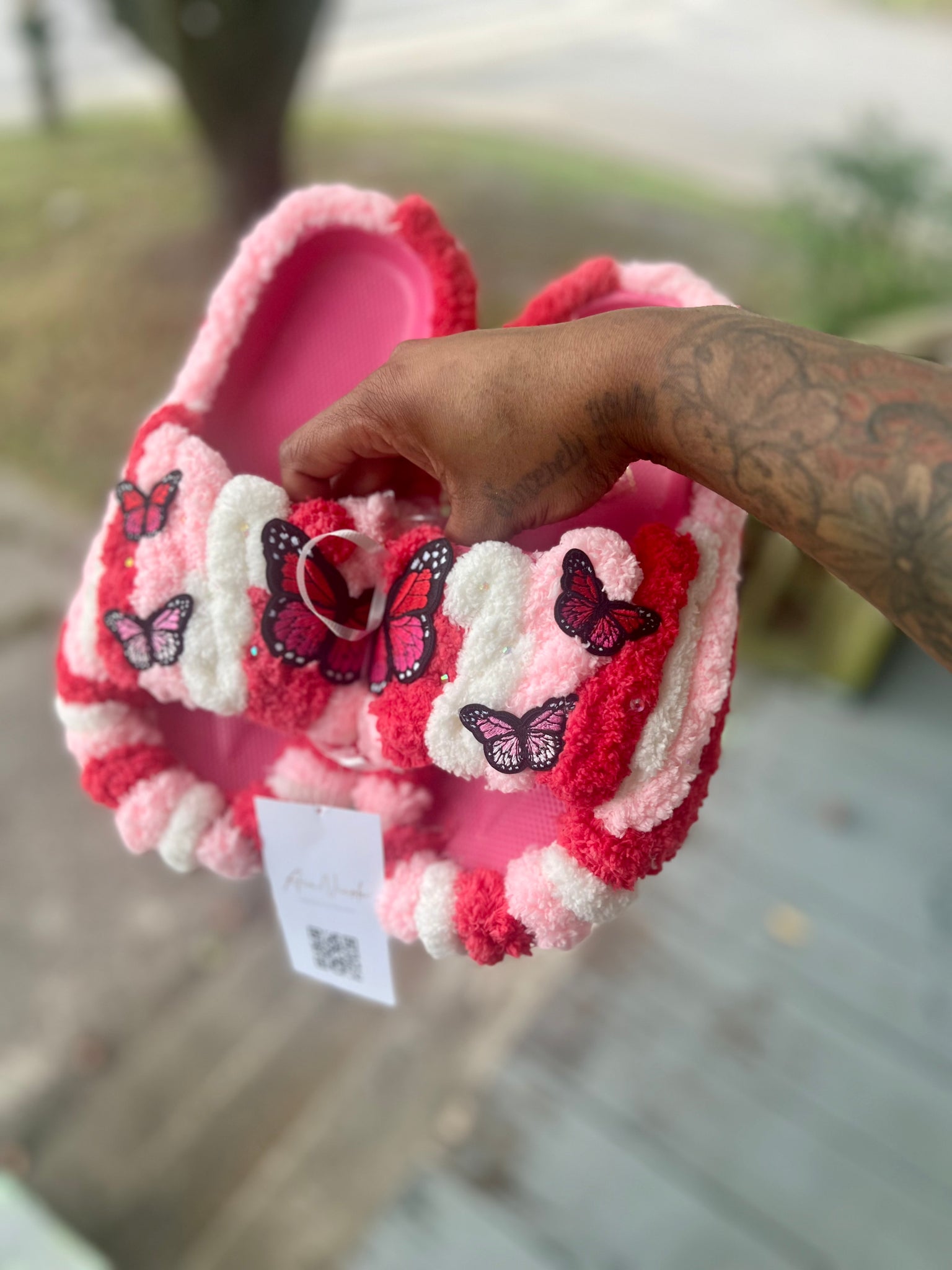 “Strawberry shortcake * butterfly” slides