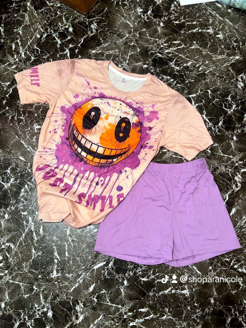 “Smiley” short set