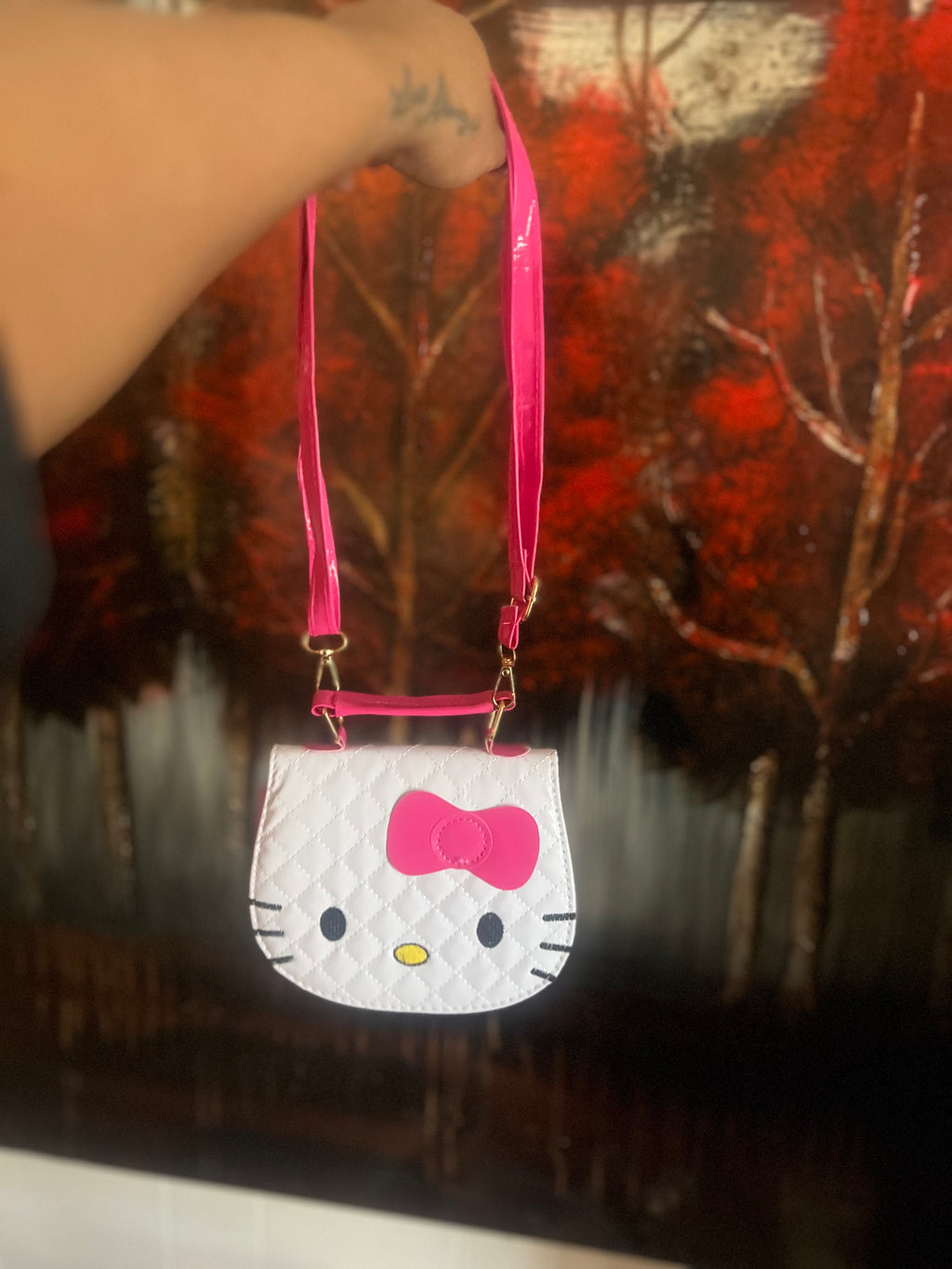 “Kitty” shoulder bag