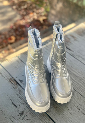 “So icy” boots