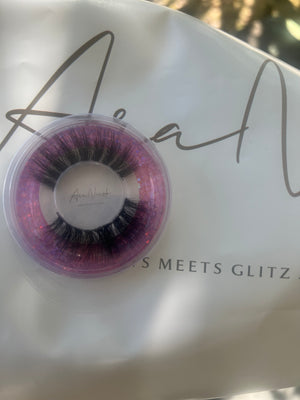 “Jazzy” lashes