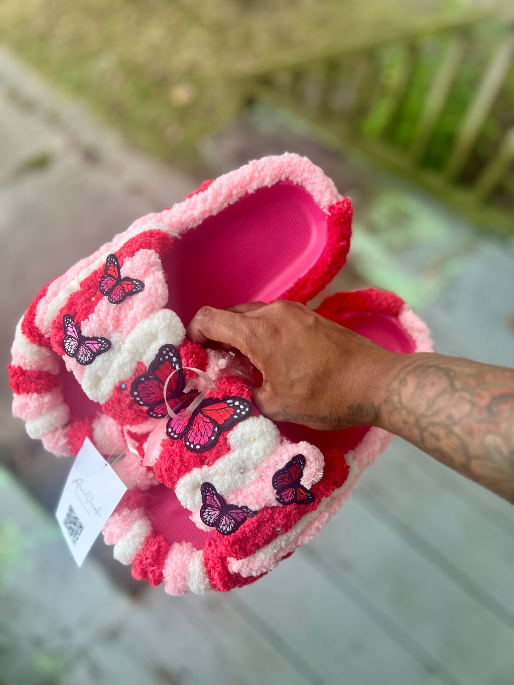 “Strawberry shortcake * butterfly” slides