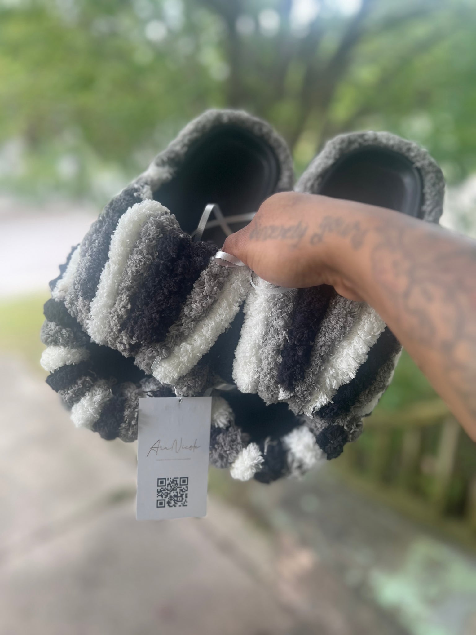 “Panda” slides