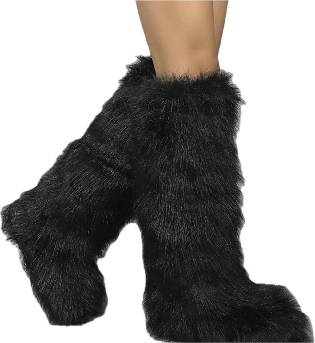 “Fluffy” knee boots