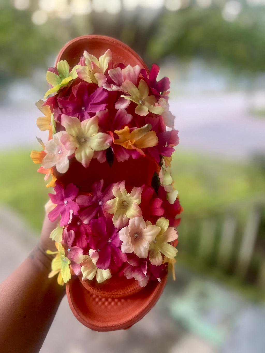 “Flower 🌸 bomb” slides