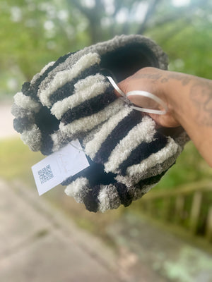 “Panda” slides