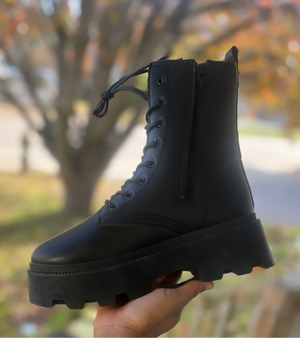 “Combat 2” boots