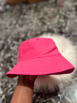 “Pinky” bucket hat