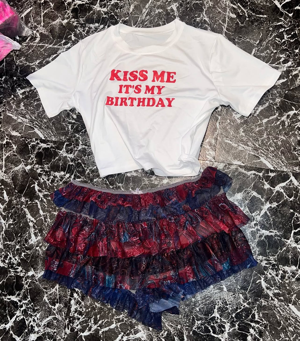 “💋 me it’s my birthday “ 2 piece short set