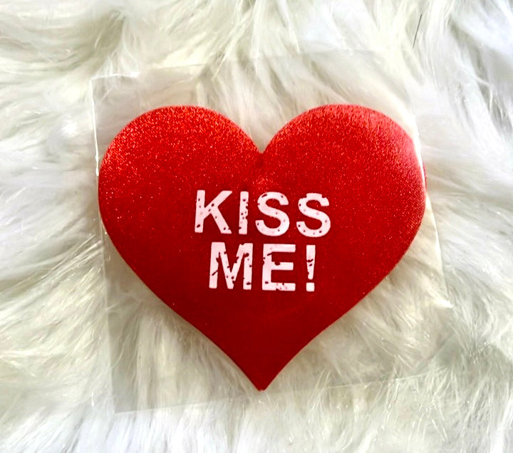 “Kiss me” nipple covers (red)