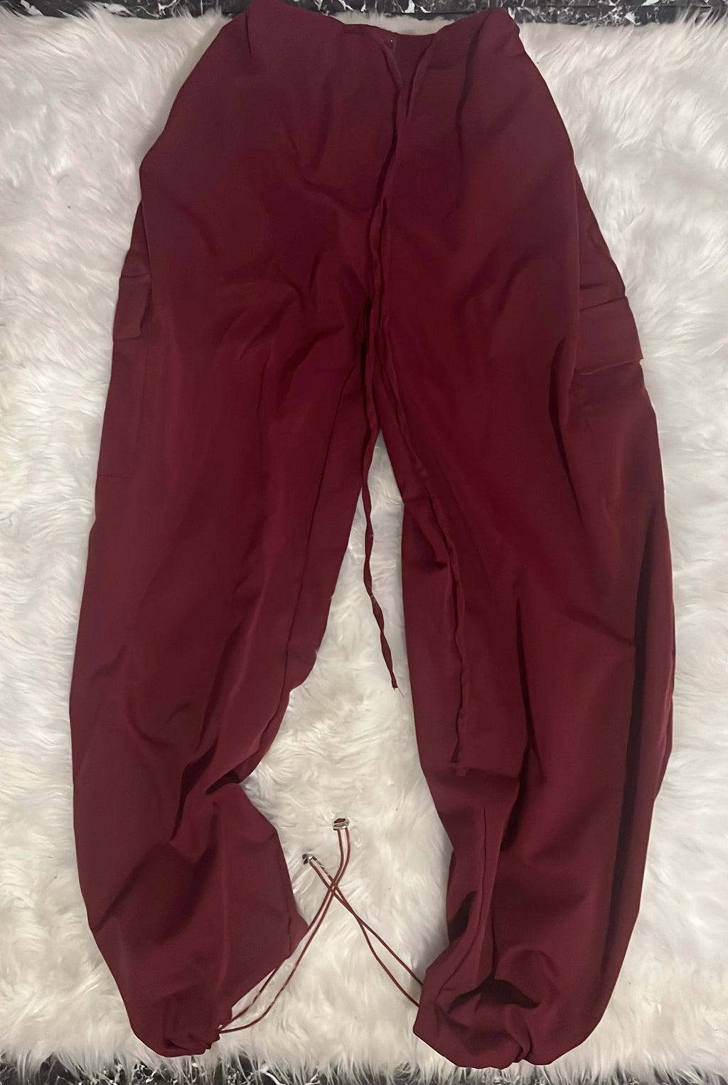 “Meg” oversized cargo pants (burgundy)