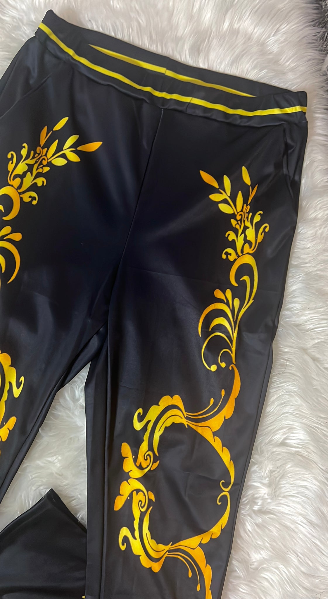 “Queen” bottoms (gold)